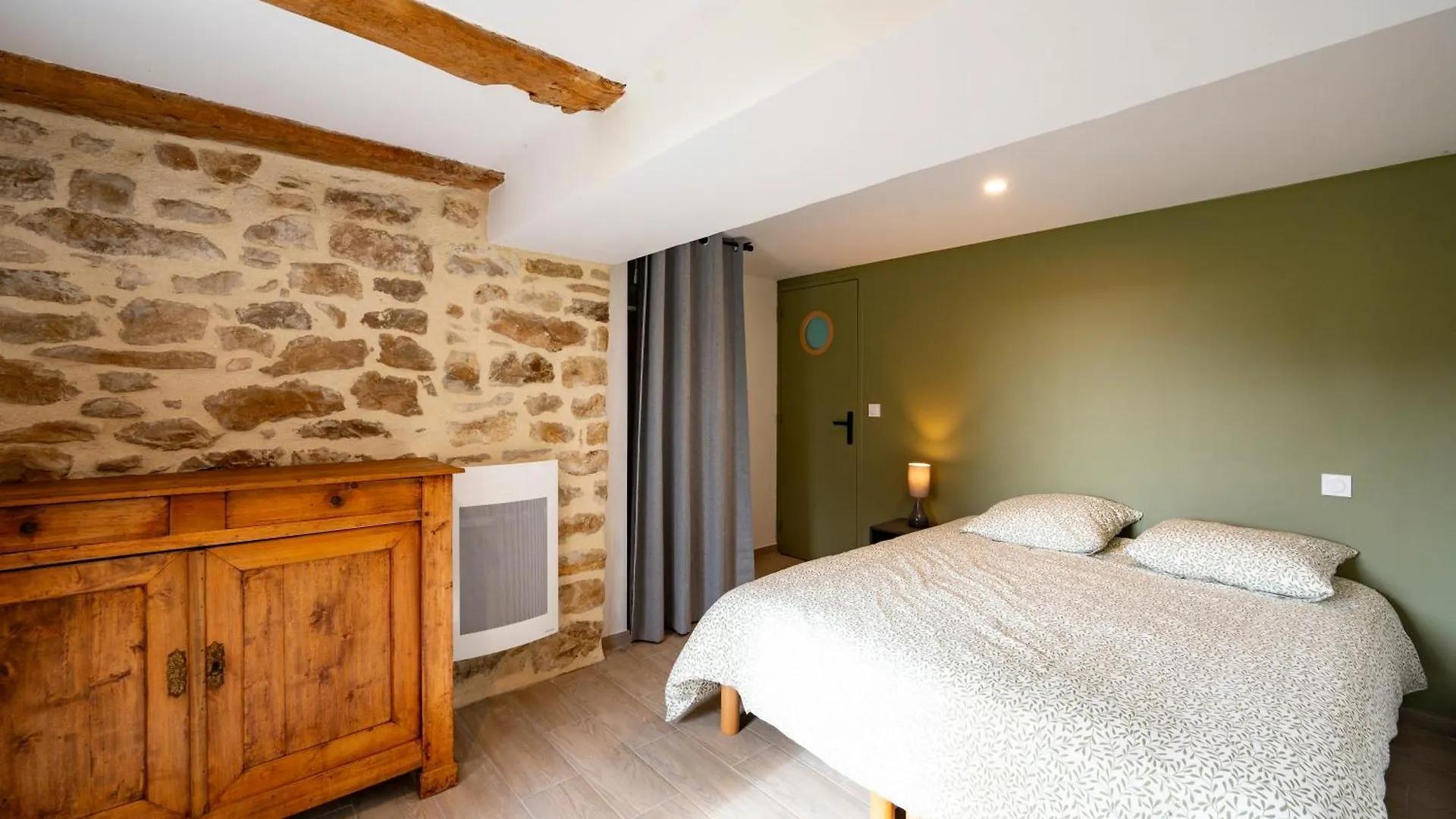 Les Hauts De Saint-Jean 0*, Saint-Jean-Lespinasse France